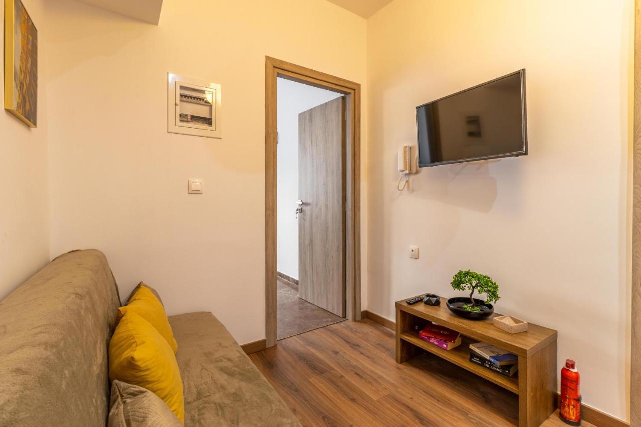 Korinthos Downtown Apartment Bagian luar foto