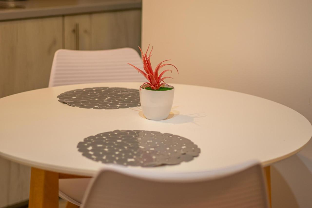 Korinthos Downtown Apartment Bagian luar foto